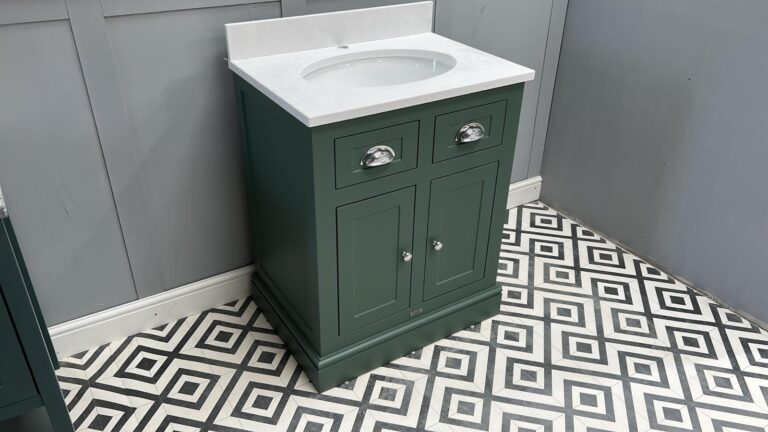 Cathedral Shaker Vanity Unit | Fitted with Undermount Basin
