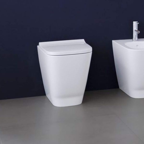 Geberit Smyle Square Back To Wall Toilet;Horizontal Outlet;Shrouded;Rimfree