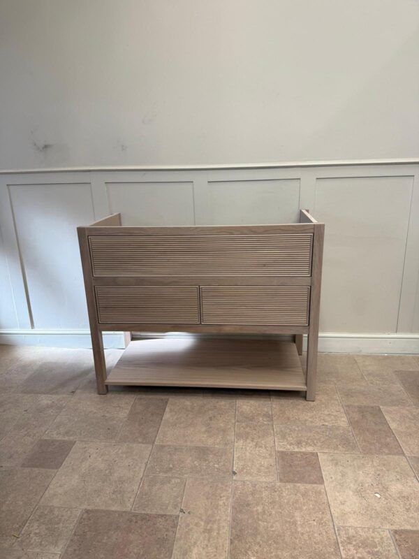 1100mm Norton Reeded Oak - In stock